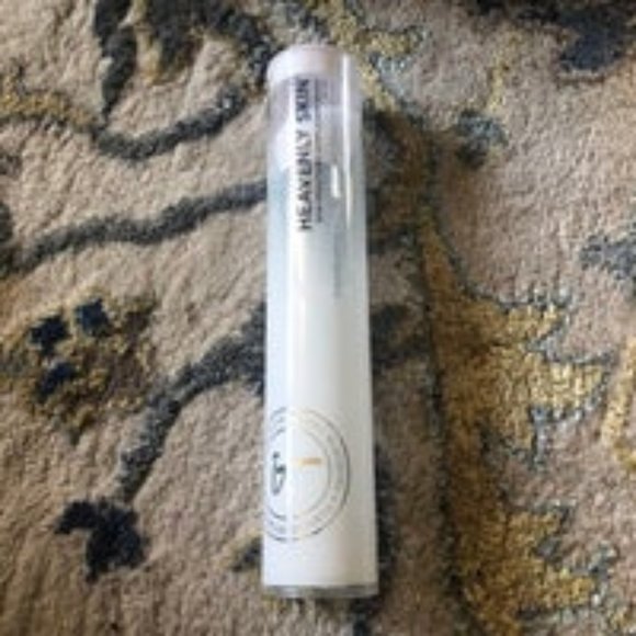 it cosmetics Other - It Cosmetics Heavenly Skin Brush